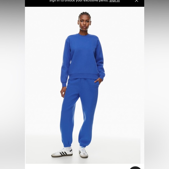 Aritzia Tops - Yellow Aritzia cozy fleece perfect crewneck